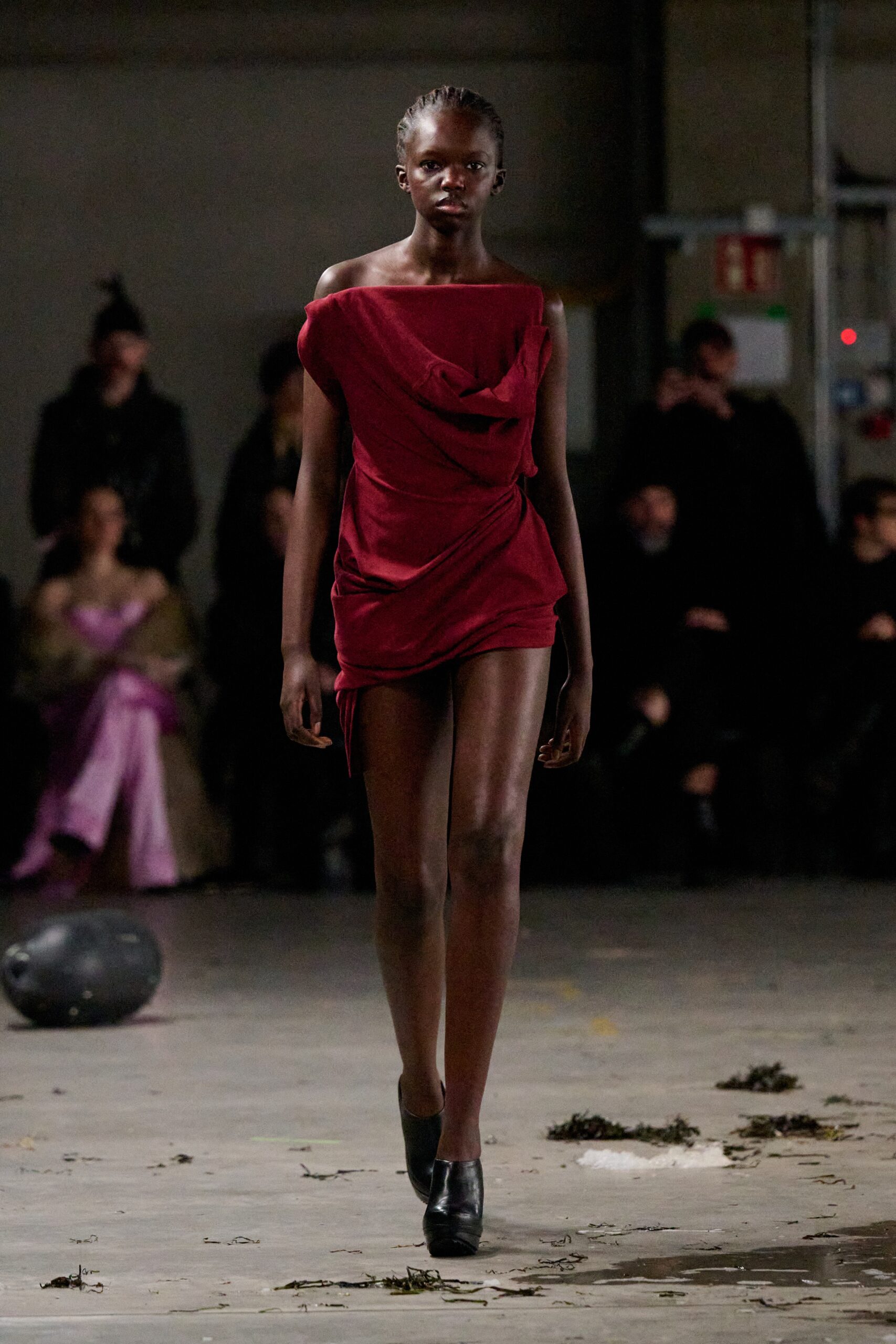 Sia Arnika AW25/26