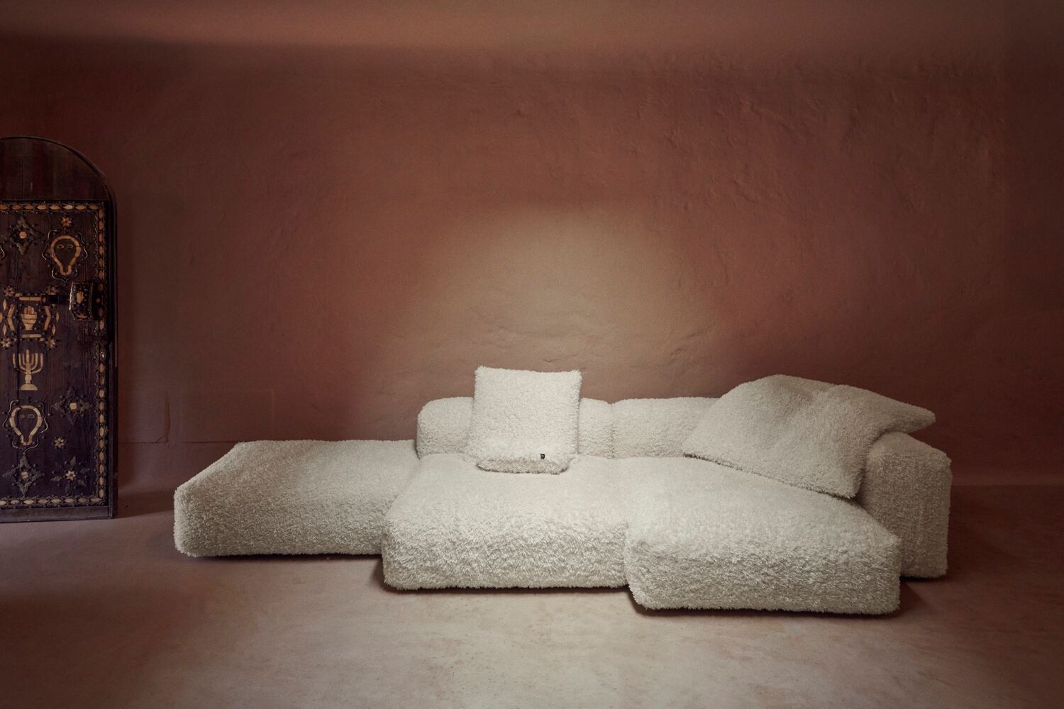 Sofa set in doodle-creme from new VETSAK collection