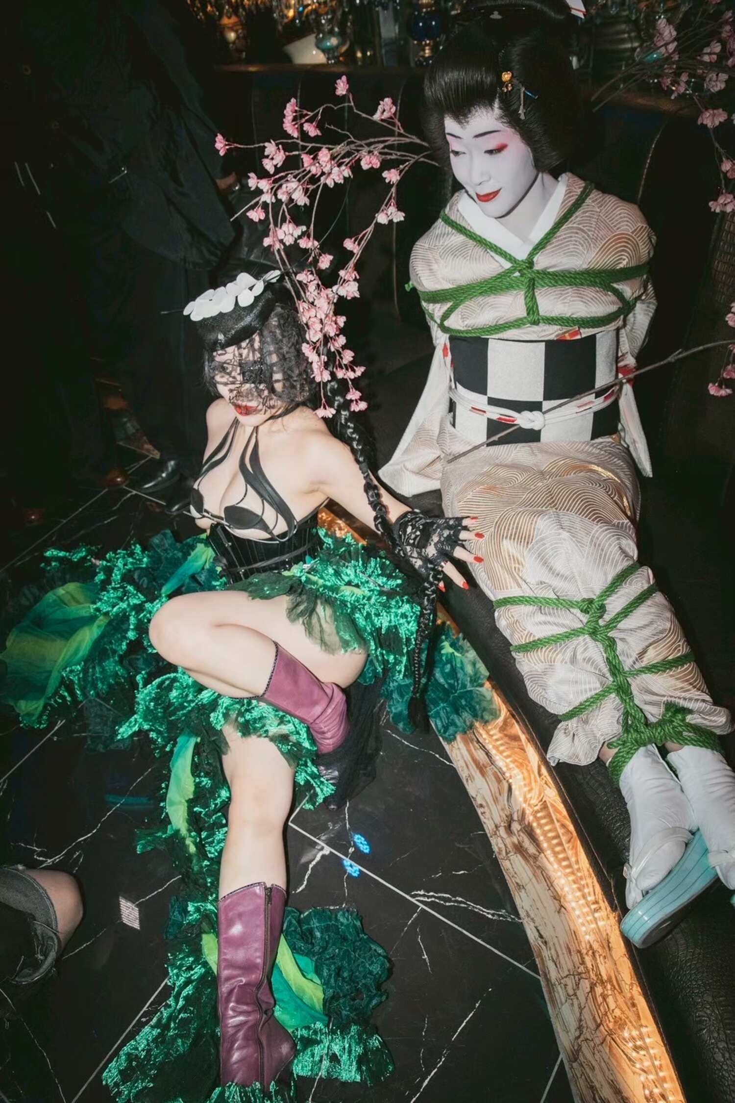 Beni Shibari, a new generation Shibari artist based in Tokyo - meet her in Berlin 11-14 September